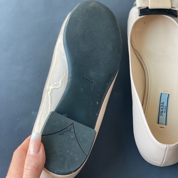 Prada flats - Picture 2 of 3